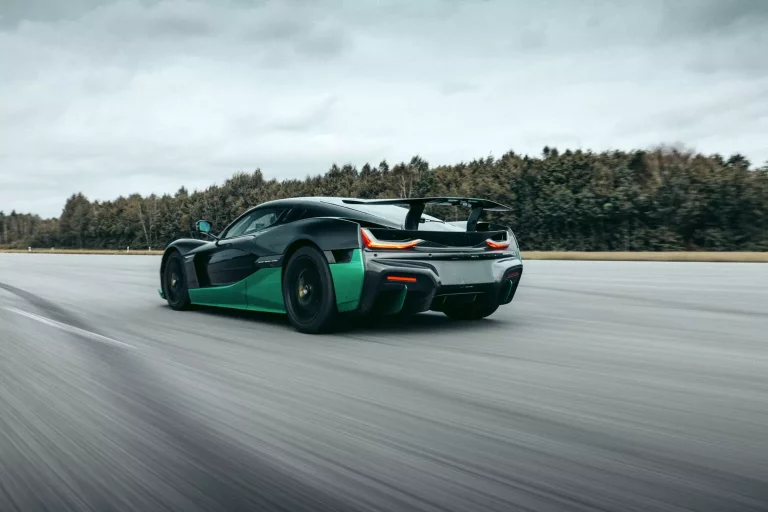 El último récord del Rimac Nevera te hará girar la cabeza