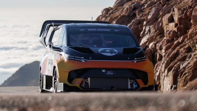 Así se merendó el Ford SuperVan el pasado Pikes Peak