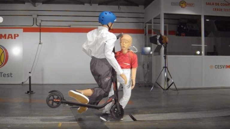 5 pasos que tienes que dar si te atropella un patinete eléctrico