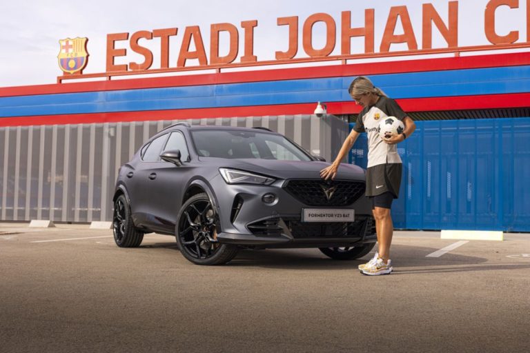 Los coches que estrenan Alexia Putellas, Aitana Bonmatí y las jugadoras del FC Barcelona