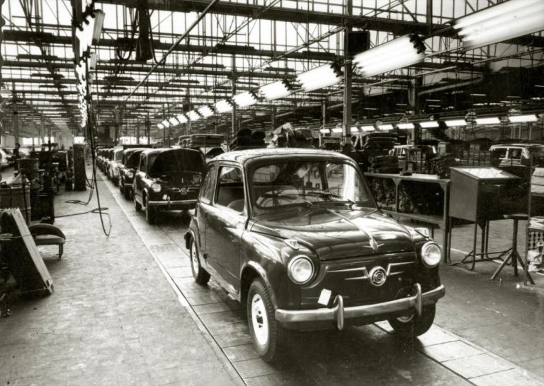 Los mejores coches españoles de la década de los 60: iconos de una era