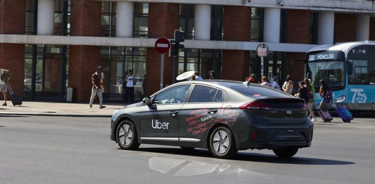 Todas las ciudades de España en las que puedes pedir un Uber