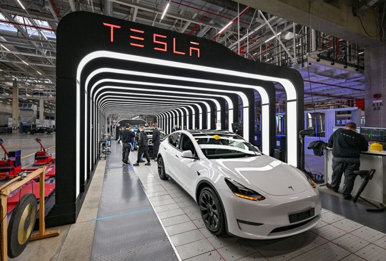 El país que veneraba a Tesla ahora boicotea a los de California: Tesla allí tiene los días contados