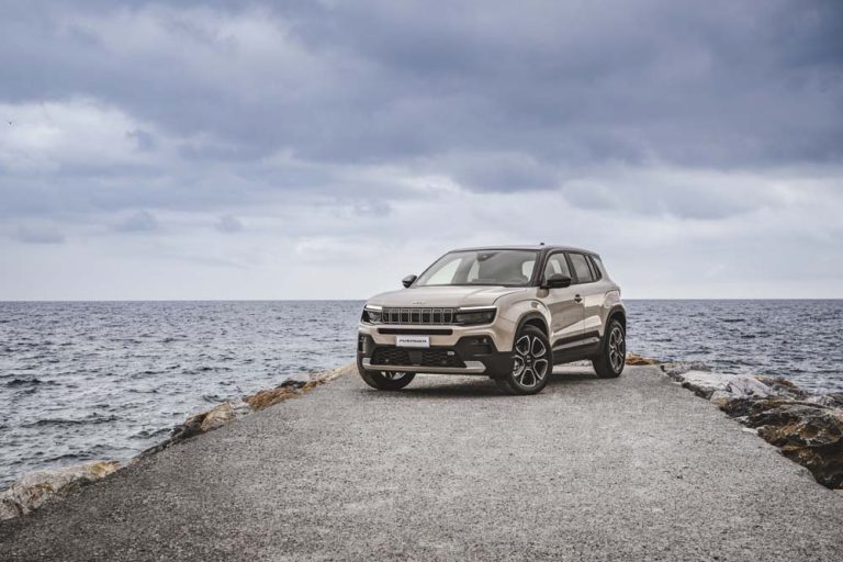 Nuevo Jeep Avenger e-Hybrid. Solución intermedia