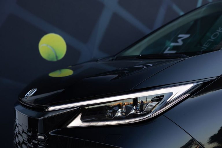 La marca de coches que electrificará el trofeo Conde de Godó de tenis