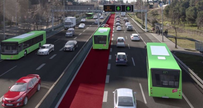 Según la DGT, así tienes que utilizar un carril BUS-VAO