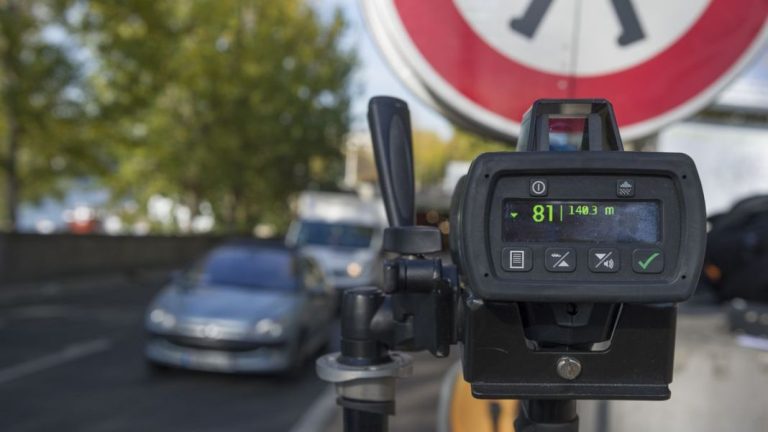 Dos radares ponen 15.000 multas en dos meses en este pueblo de Asturias: Y así se lo toman los conductores