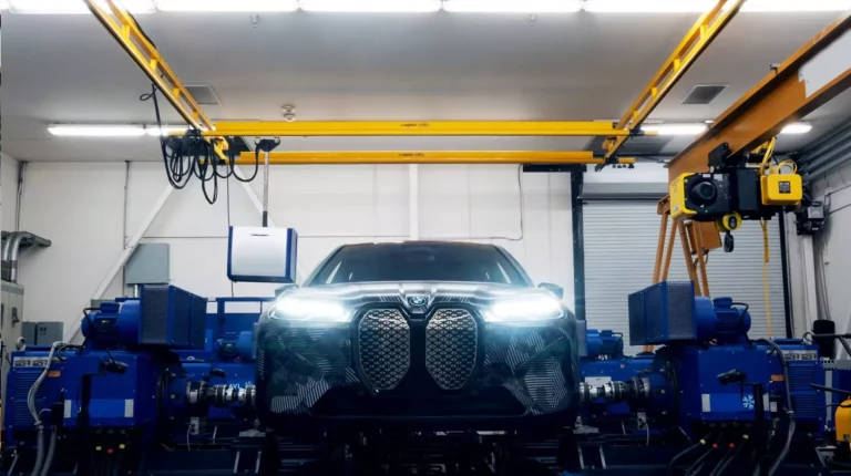 Gracias a ONE, el próximo BMW iX tendrá autonomías de cuatro dígitos