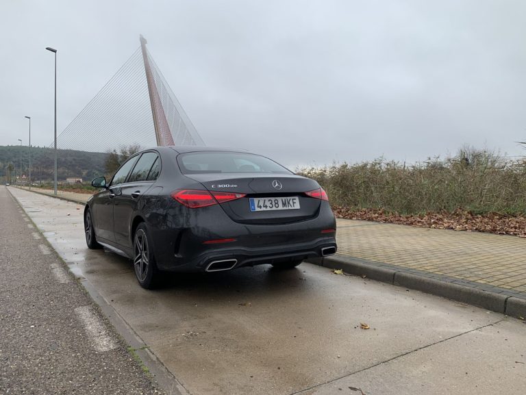 Mercedes-Benz C 300 de: Probamos una berlina que esconde lo mejor de dos mundos