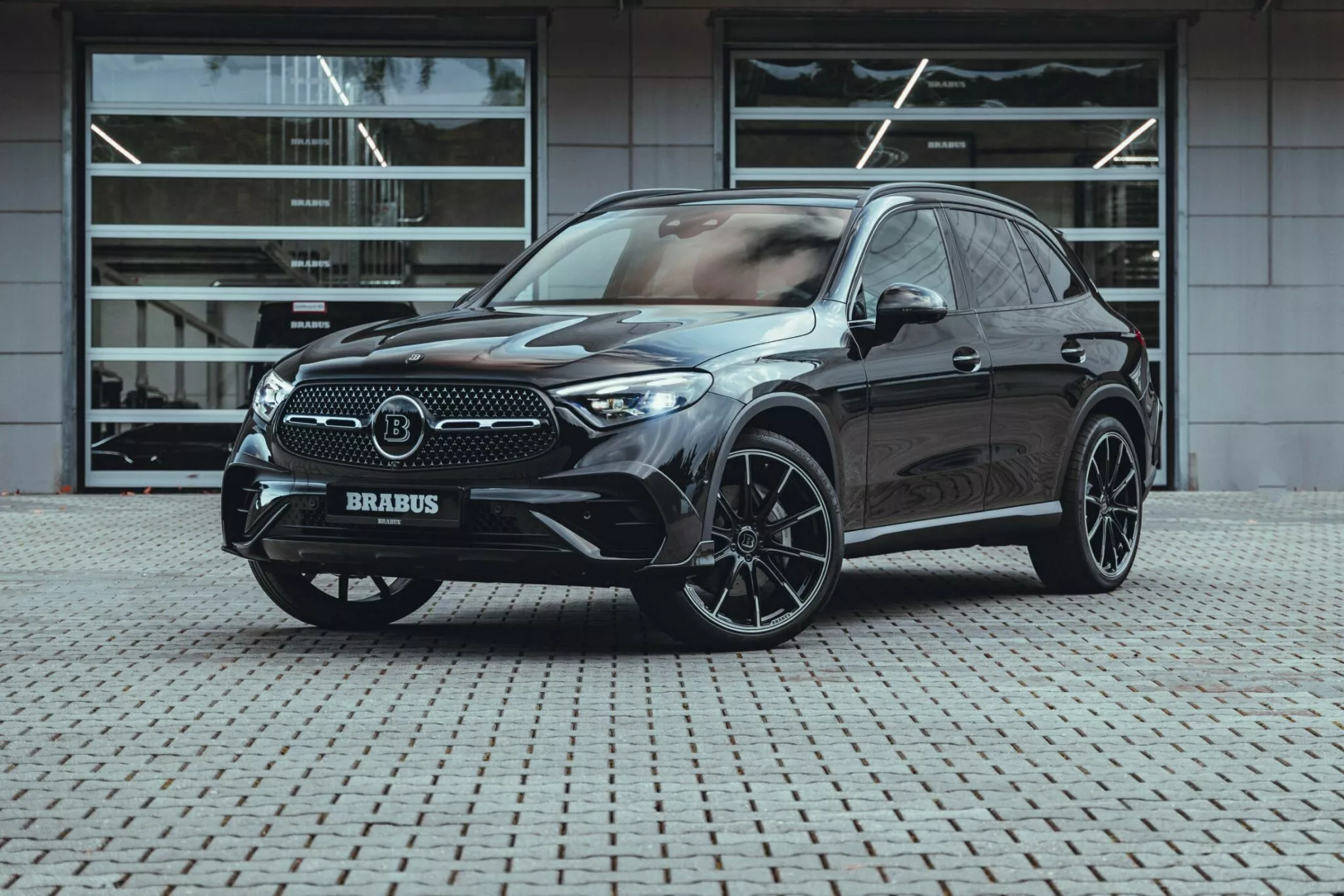 2023-Mercedes-Benz-GLC-300-4Matic-Brabus-8 2023 Mercedes-Benz GLC 300 4Matic Brabus. Imagen portada.