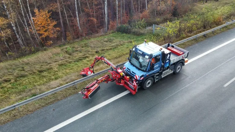 Mercedes Unimog: Este incansable trabajador se mueve con hidrógeno