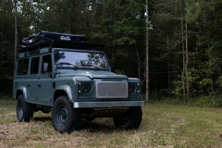El Land Rover Defender de los 215.000 euros lo firma Osprey