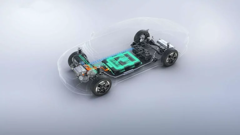 En España solo hay cuatro coches eléctricos que cuestan menos de 25.000 euros: Y son estos