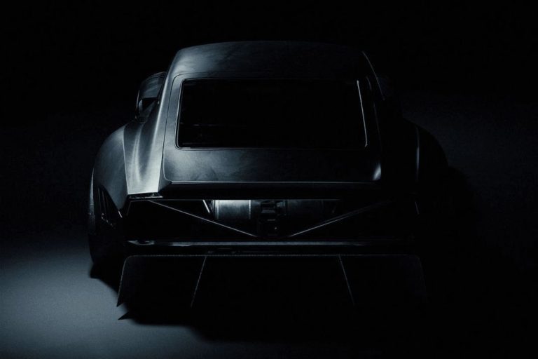 Así es como el diseñador del Batmóvil ve un Datsun 240Z