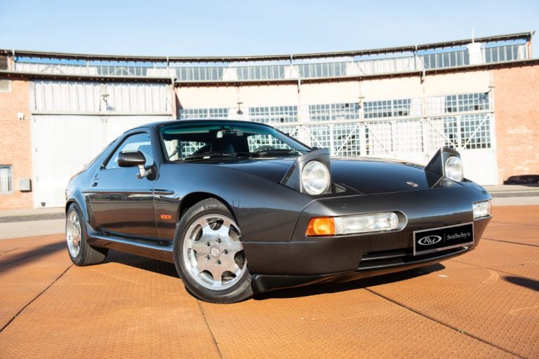 Este Porsche 928 GT con aire de 944 es único, es original y está a la venta