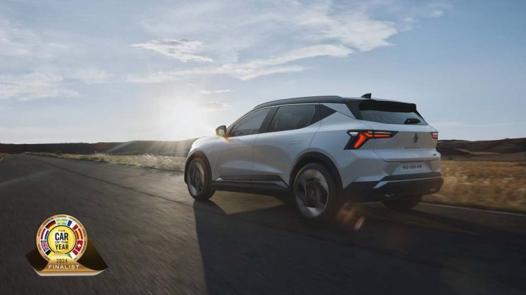 El Renault Scenic E-Tech eléctrico ya tiene precios. Llaman la atención