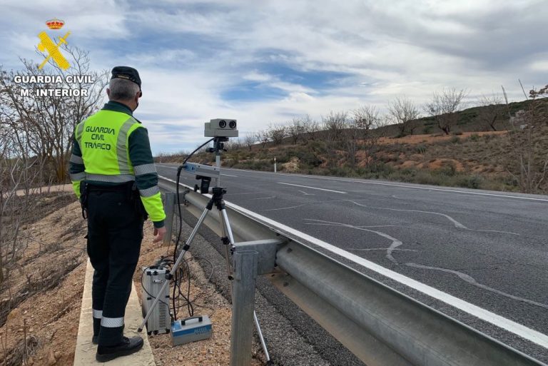 Viajes de Navidad: todos los radares y dispositivos de la DGT que vigilan las carreteras