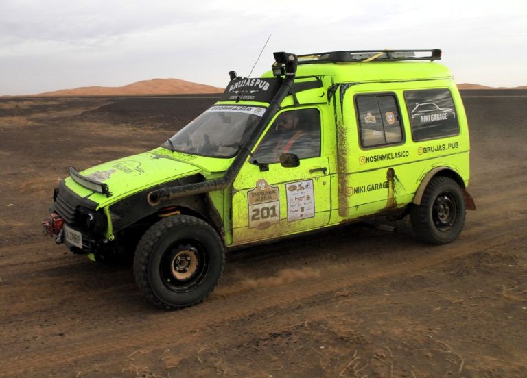XXI Clásicos del Atlas: Convierte tu coche clásico en un todoterreno para vivir una aventura en Marruecos