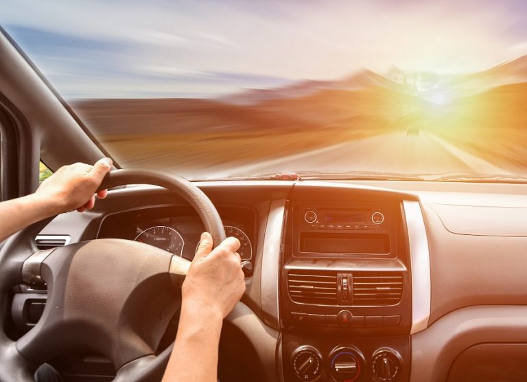 Innovación que protege tus oídos: ¡Estos son los cascos que te protegen al conducir!