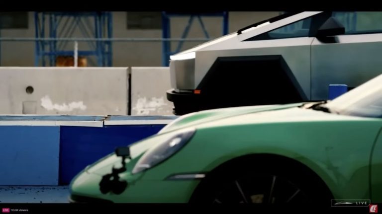 Tesla intenta humillar a Porsche para ocultar los decepcionantes datos del Cybertruck