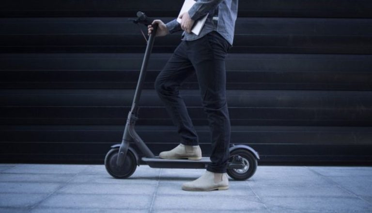 El regalo perfecto para reyes con el que te saltarás la prohibición de los patinetes eléctricos en el transporte público