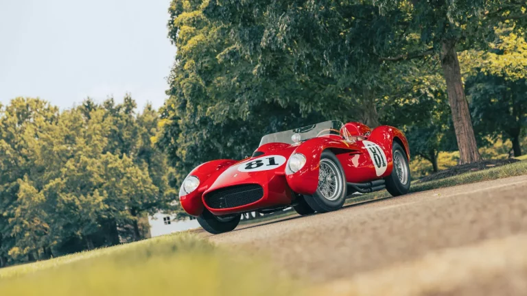 El Ferrari 250 Testa Rossa que promete reventar cuentas corrientes