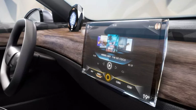 Continental y Swarovski crean el display de tu futuro coche