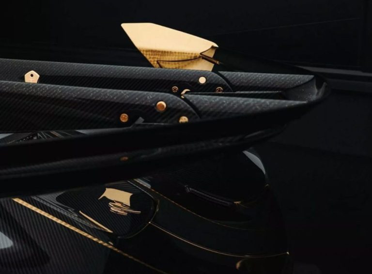 Este Koenigsegg Jesko Attack se viste de oro de 24 quilates