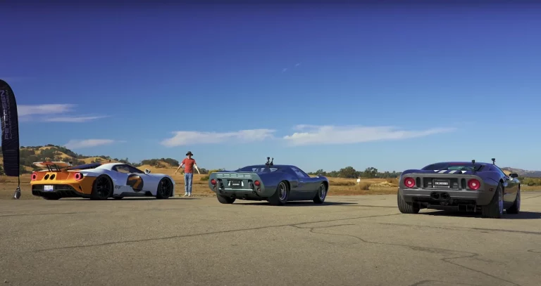 Las tres generaciones del Ford GT se enfrentan en una emocionante carrera