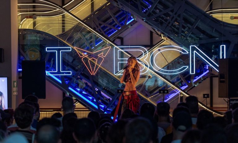 Monólogos, conciertos… todo lo que Seat organiza este año en Barcelona