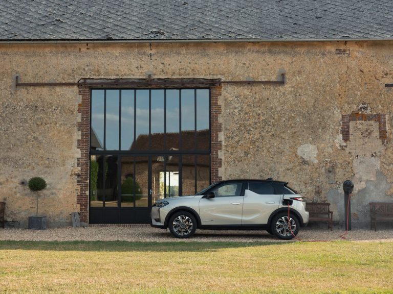 Comer en un restaurante con estrella Michelin es más fácil si tienes un coche de esta marca