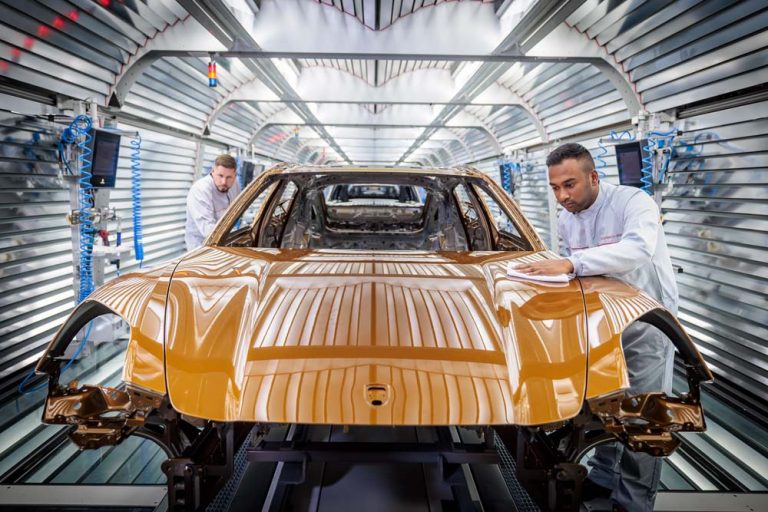 Las nuevas pinturas del Porsche Panamera: un acto casi de fe