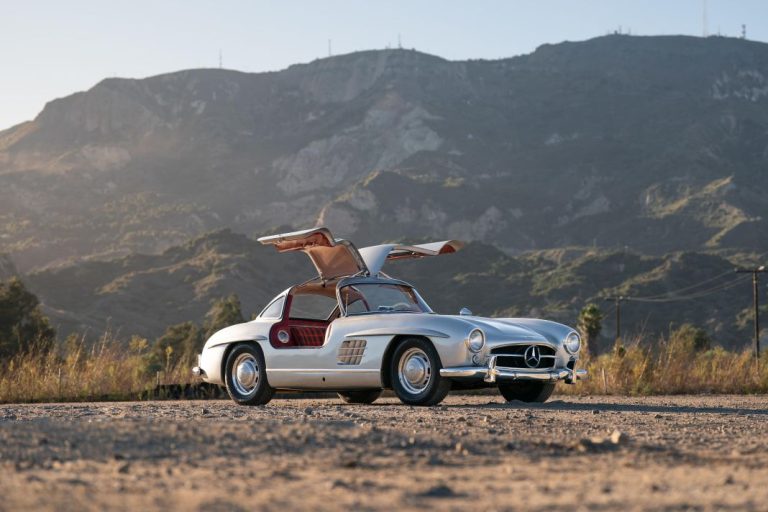 Un impecable Mercedes 300SL Gullwing busca nuevo dueño