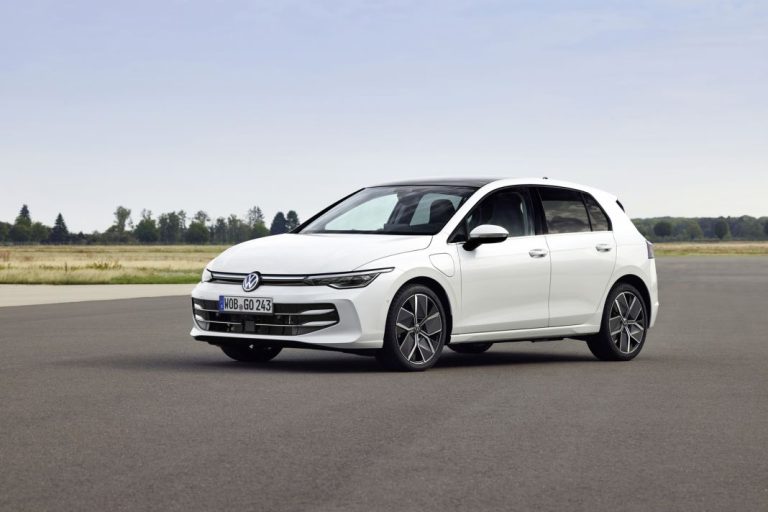 Así es el nuevo Volkswagen Golf 2024, con novedades muy interesantes