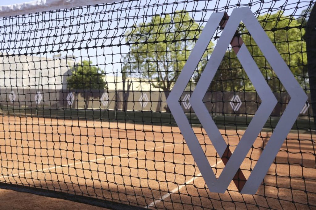 Renault tenis nuevos embajadores2 Motor16