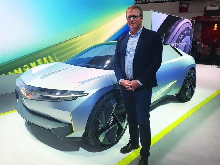 Vincent Lehoucq, director de Opel España y Portugal: «Nos hemos impuesto la meta de ser una marca eléctrica dentro de la mente del consumidor»