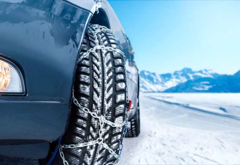 El jubilado que ha creado las cadenas para la nieve definitivas: Se instalan en segundos y se adaptan a diferentes tamaños