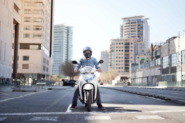 El curso que la DGT te obligará a superar si quieres llevar una moto de 125 cc