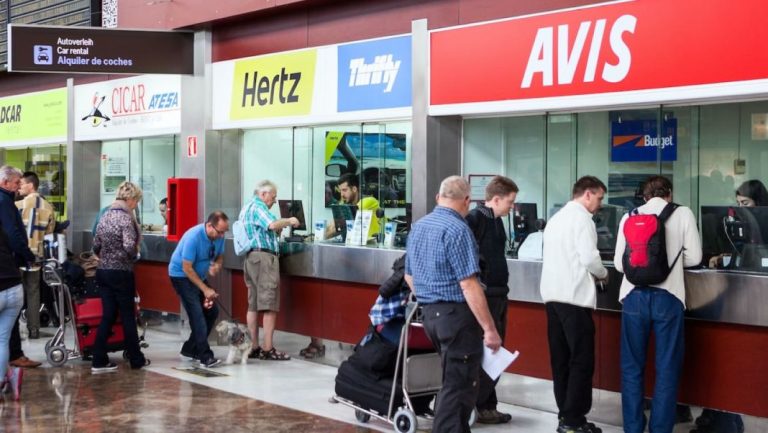 Tras superar la falta de vehículos, el rent a car crece un 33,43% y recupera el pulso de su actividad