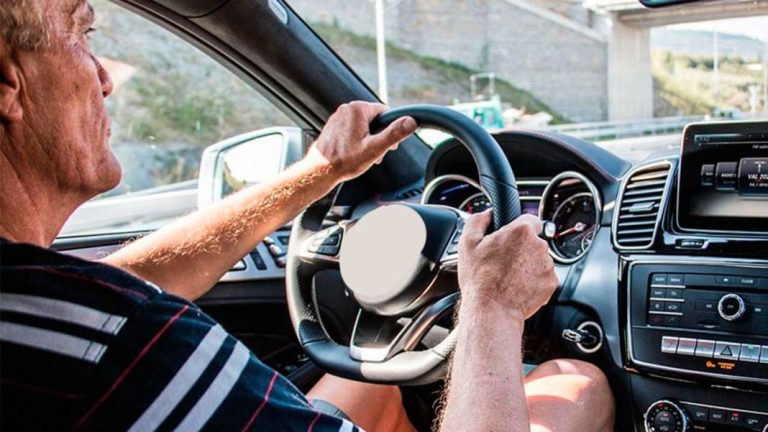 Mayores de 65: La DGT tiene un mensaje si piensas seguir conduciendo