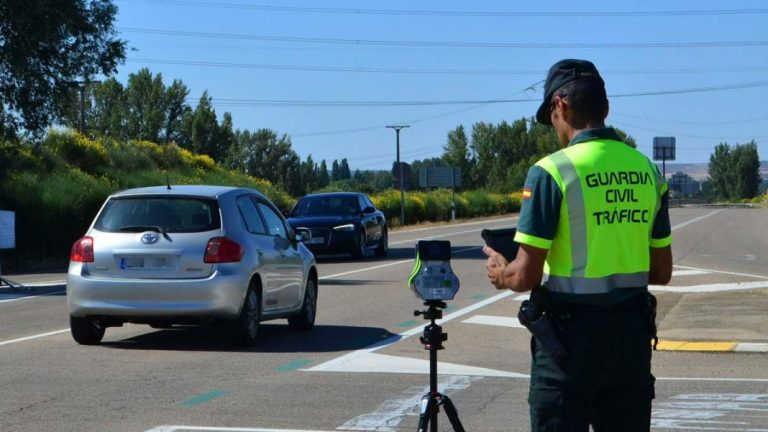 Que no te engañen: Este es el margen de error de los radares de velocidad