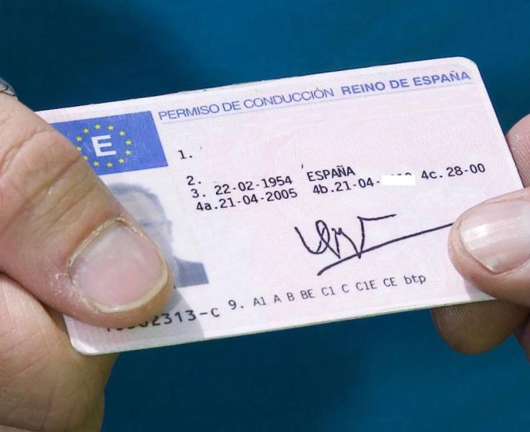 El significado del famoso ‘código 12’ de tu carnet de conducir