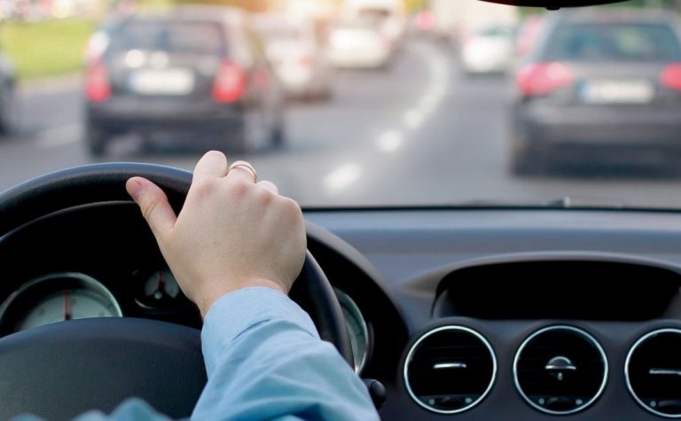 5 consejos que la DGT quiere que cumplan todos los mayores de 65 años que deseen seguir conduciendo