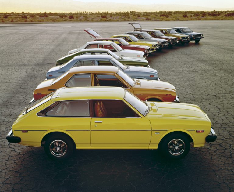 Los cinco coches más vendidos de la historia: solo una marca hace doblete