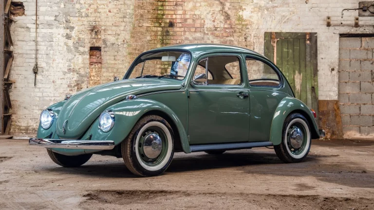 Volkswagen Escarabajo: de encargo de Hitler a icono que desafía al tiempo