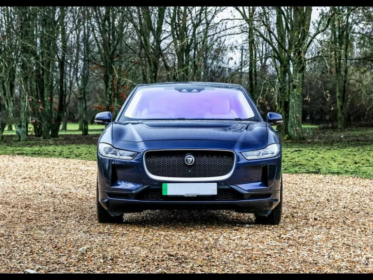 Este Jaguar I-Pace del hoy, rey Carlos III de Inglaterra, está buscando hogar