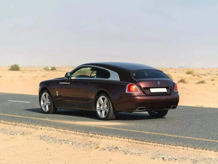 Rolls-Royce Silver Spectre: Este exótico shooting brake te busca