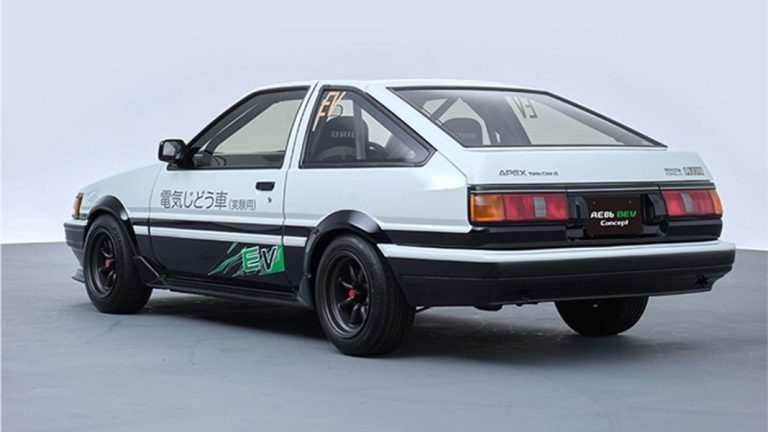 Toyota te da la oportunidad de conducir el AE86 Electric Concept que presentó en Tokio
