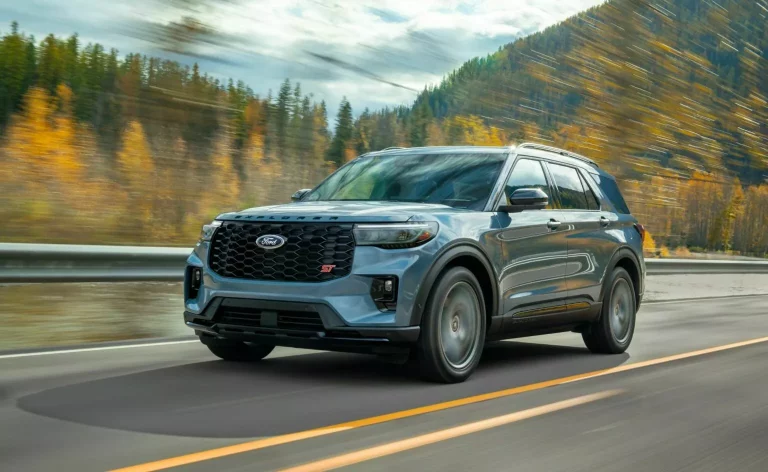 El Ford Explorer se vuelve más guapo y listo en Estados Unidos