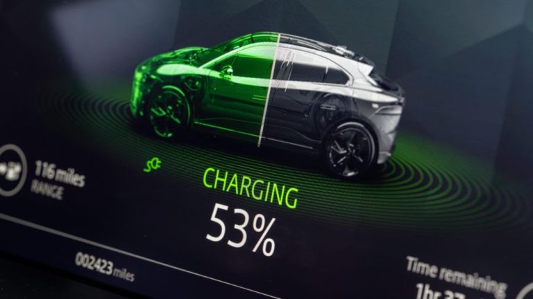 Dos carísimos SUV eléctricos que cuatro años más tarde compras a precio de saldo